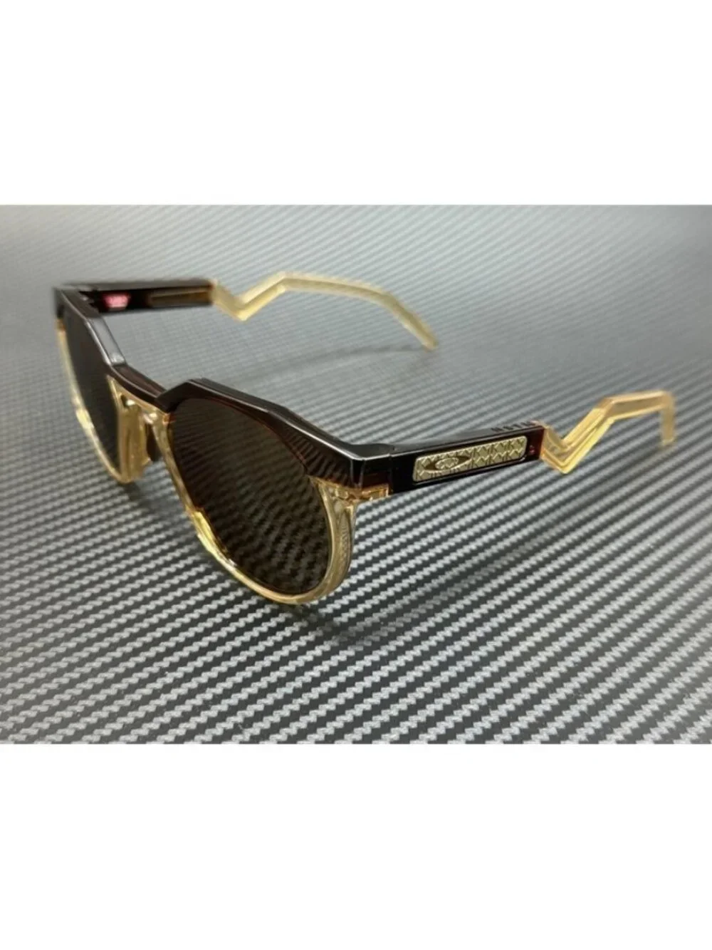 New Oakley Men Dark Amber Sunglasses 52-21-142